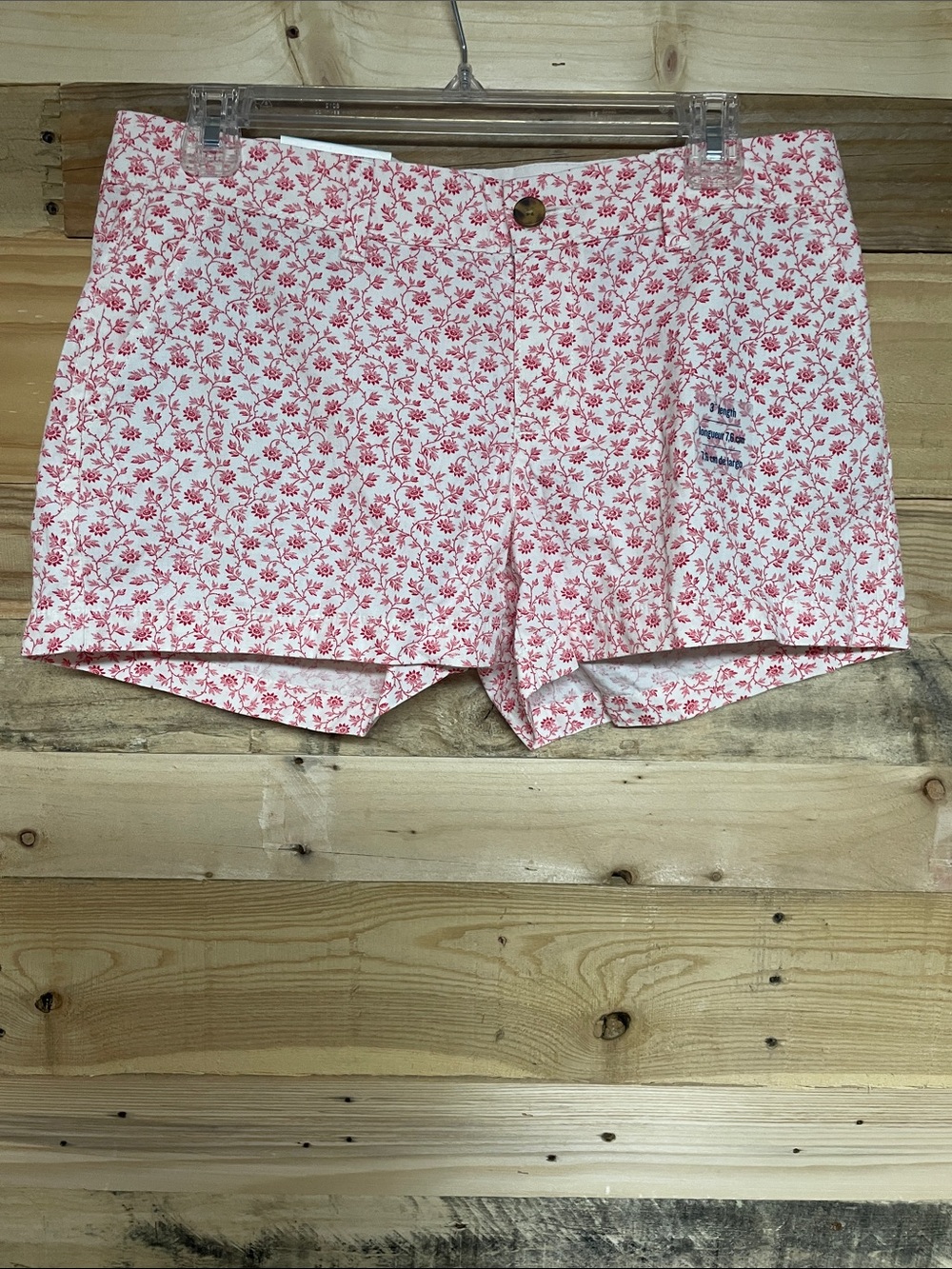 Old Navy size 6 3” inseam mid-rise white with red floral shorts